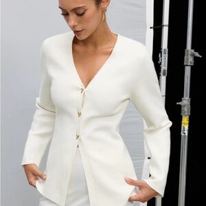 Commense metal button V- neck knitted cardigan